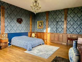 Château de la Pervenchère gîte Baroque